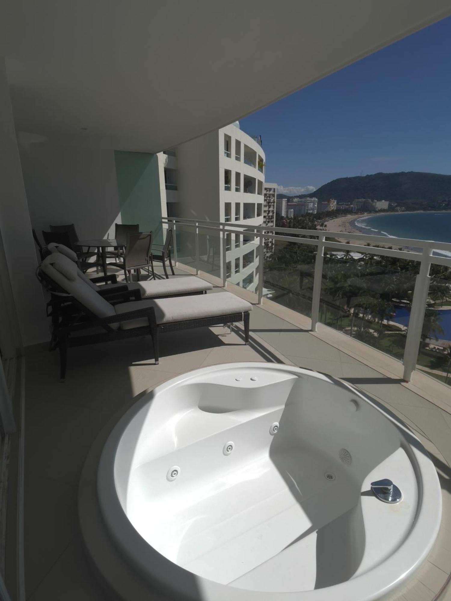 Bay View Grand Marina Ixtapa Condo En Pie De Playa المظهر الخارجي الصورة